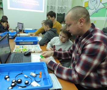 ЗАСЕДАНИЕ "КЛУБА ЮНЫХ ИНЖЕНЕРОВ"