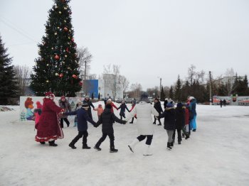ВЕСЕЛО, ВЕСЕЛО ВСТРЕТИМ НОВЫЙ ГОД!