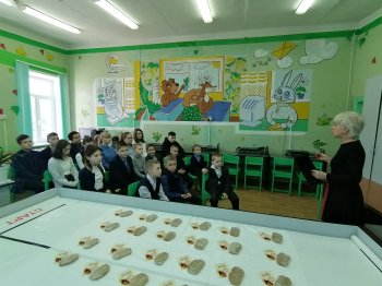 ЭТА ИСКРА ПРОЖГЛА СТАЛЬ